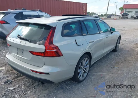 2020 Volvo V60 T5 Momentum из США, поврежденный, VIN YV1102EK5L2347689